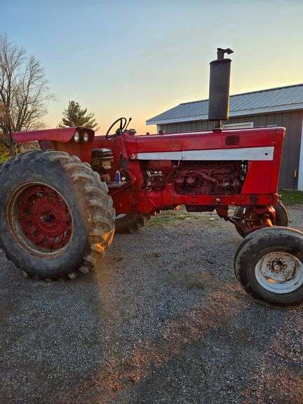 International 656