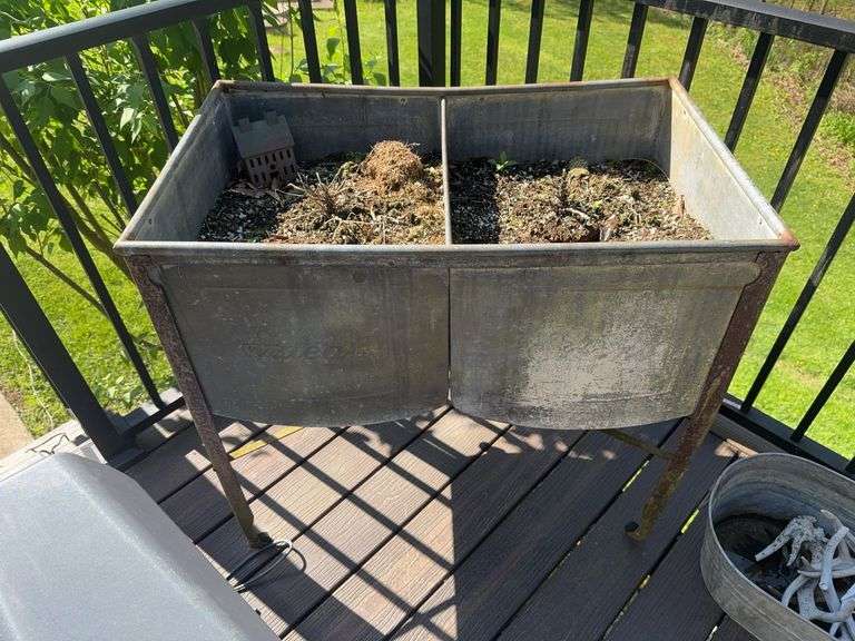 Raised Planter