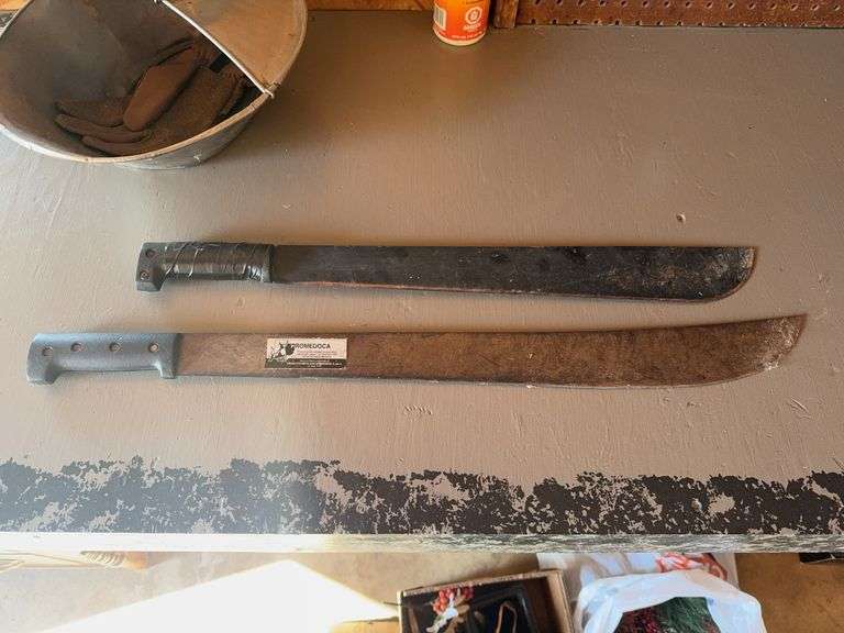 Machetes
