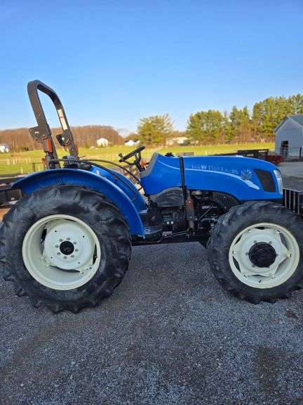 2016 New Holland Workmaster 60
