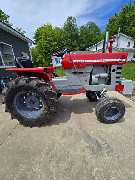 Massey Ferguson 1100 Scale