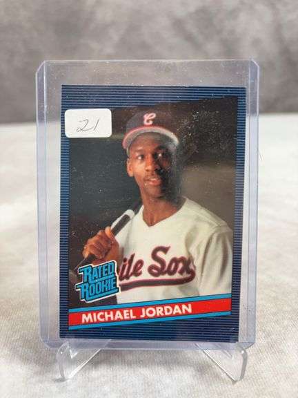 Michael Jordan lot of 3, baseball & hologram