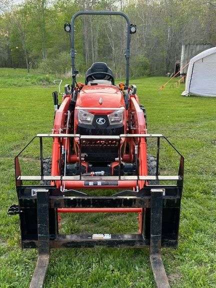 Quick attach pallet forks