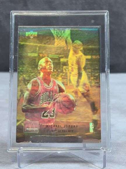 Michael Jordan lot of 3, baseball & hologram