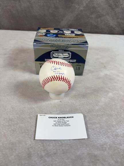 Chuck Knoblauch Autographed NY Yankees Pinstripe Treasure ROMLB
