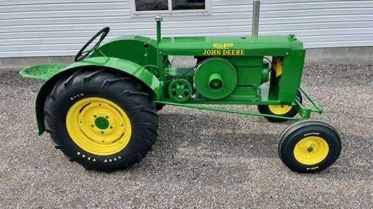 John Deere GP Scale