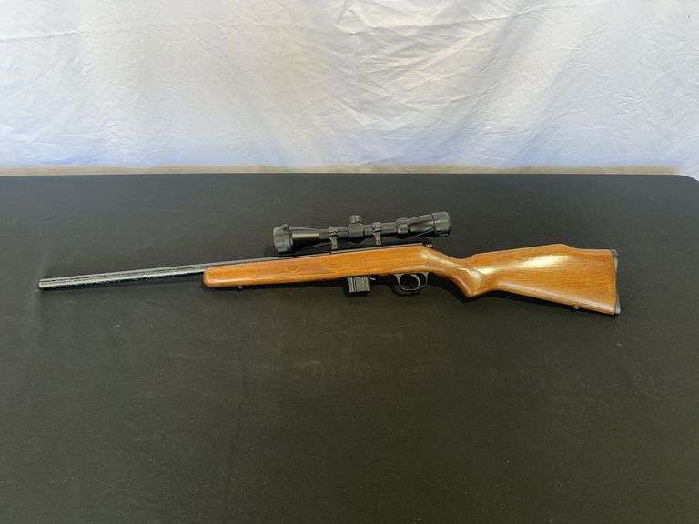 Marlin FireArms Mod. 917V Cal. .17 H.M.R w/ 3-9x40 Scope *ALL GUN BUYERS MUST BE 18 YEARS OR OLDER. 