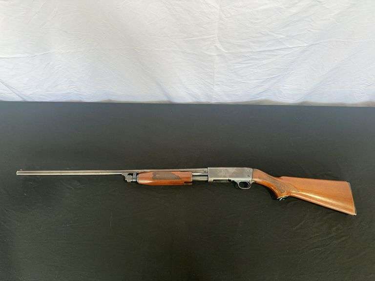 Featherlight 20 GA. Shotgun 2 3/4” Chamber *ALL GUN BUYERS MUST BE 18 YEARS OR OLDER. VALID ID MUST 