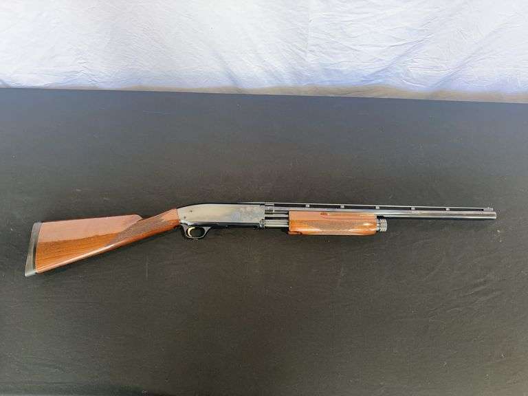 Browning Arms 12 GA. Shotgun 2 3/4 and 3” Field Mod. 22” *ALL GUN BUYERS MUST BE 18 YEARS OR OLDER. 