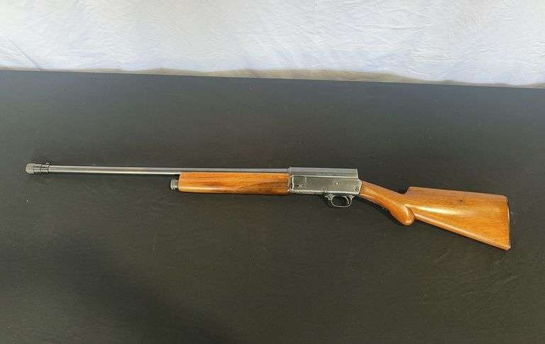 Browning Arms 12 GA. Shotgun *ALL GUN BUYERS MUST BE 18 YEARS OR OLDER. VALID ID MUST BE SHOWN AT PI