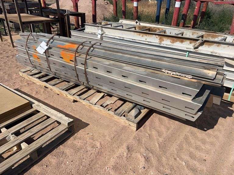 Stainless brackets & shelving