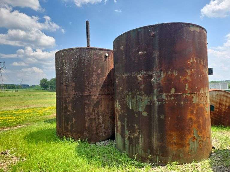 (2) Oil tanks- 100BBL