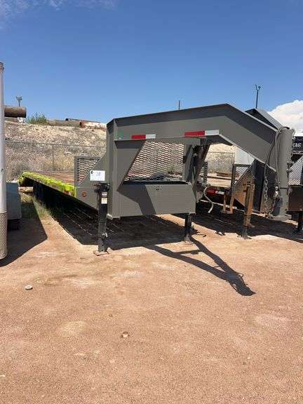2018 Texas Custom Gooseneck Flatbed Trailer