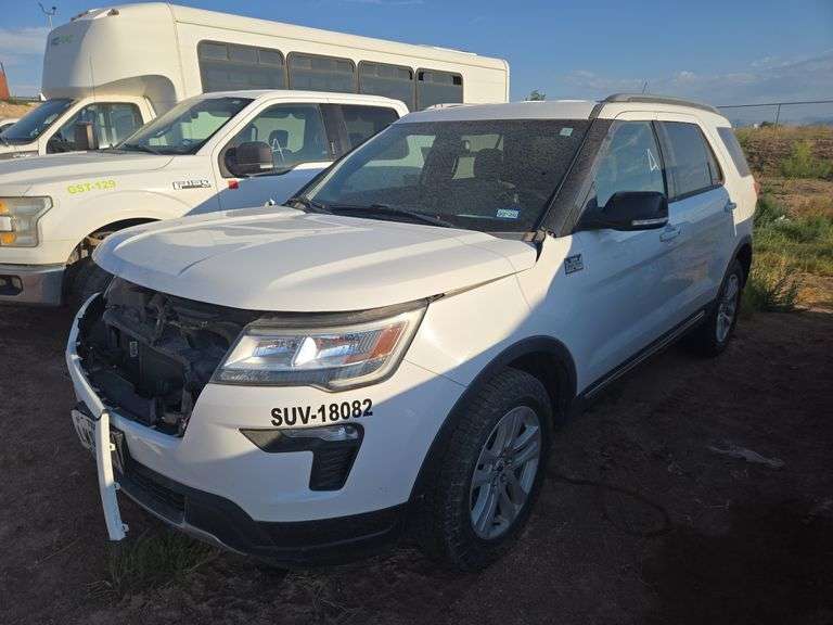 2018 Ford Explorer showing 134,688 mi- runs
