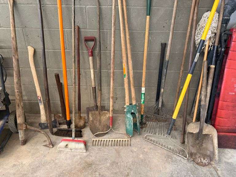 Pictures of All uncataloged items