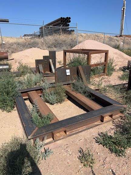 Misc metal platforms & racks
