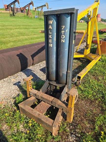 Walker 7 ton dolly jack