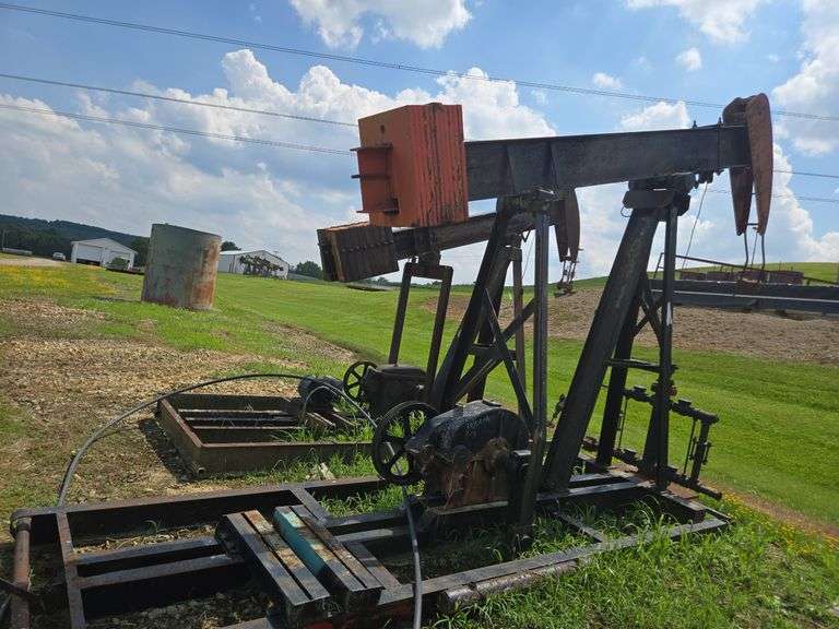 Churchill pump jack