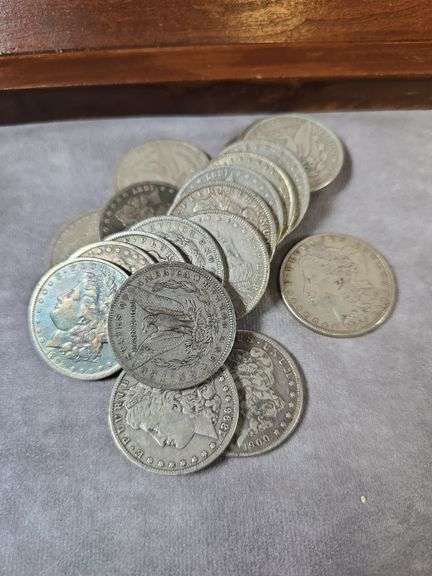 ROLL OF 20 MORGAN DOLLARS