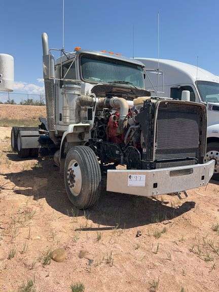 2019 Kenworth T8 Series- miles & hours unknown- doesn't run