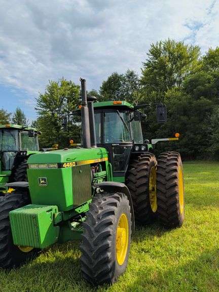 John Deere 4450 Tractor