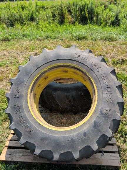 John Deere Duals Firestone 20.8R38