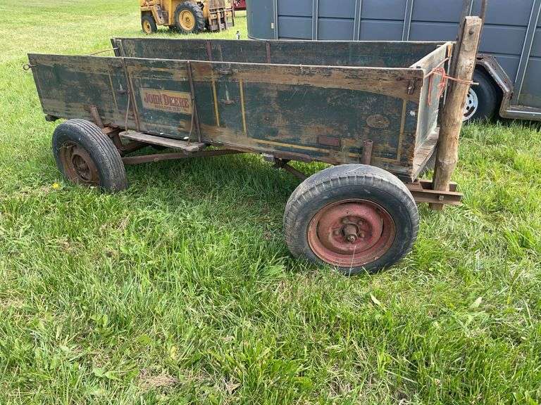 John Deere Antique Wagon - Marked Moline ILL.